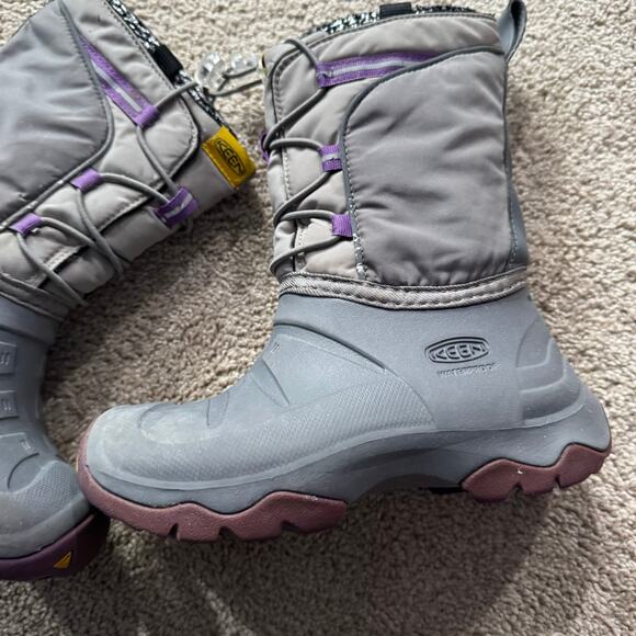 Keen Lumi Waterproof Snow Boots Big Girls Size 1 Insulated Warm Gray w/ Purple - Picture 4 of 16